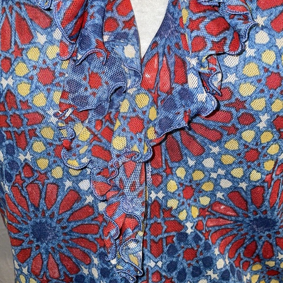 CHAPS Women’s Floral Pullover Size XL Red White Blue Yellow Ruffle V Neck - Picture 2 of 7